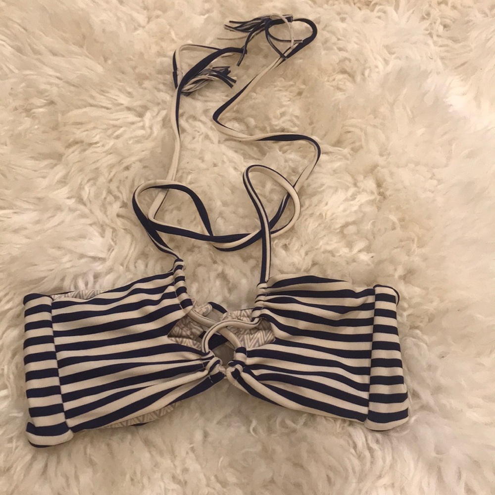 ACACIA BIKINI TOP